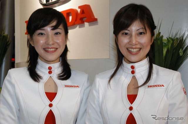 【東京モーターショー05】コンパニオン写真蔵…その16