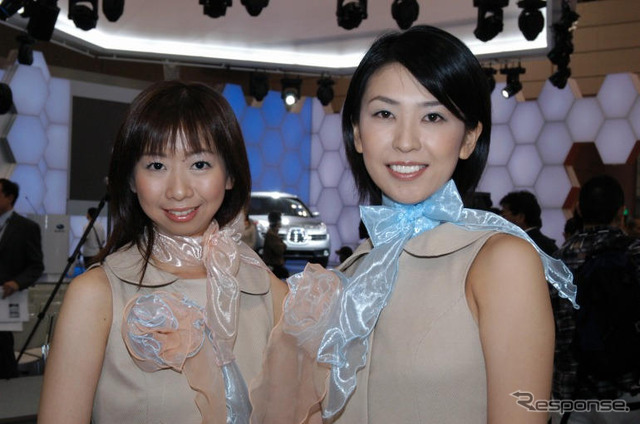 【東京モーターショー05】コンパニオン写真蔵…その18