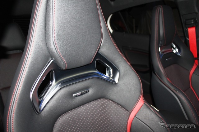 メルセデスベンツ GLA45AMG