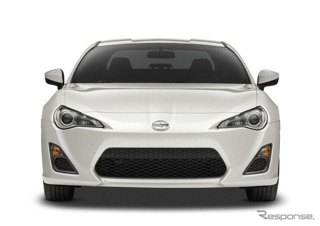 サイオンFR-S（トヨタ86）の2015年モデル