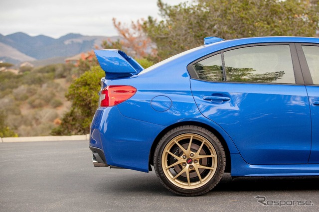 スバル WRX STI 新型