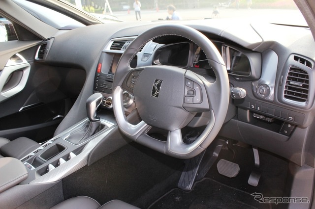 シトロエン・DS5Faubourg Addict(参考出品)