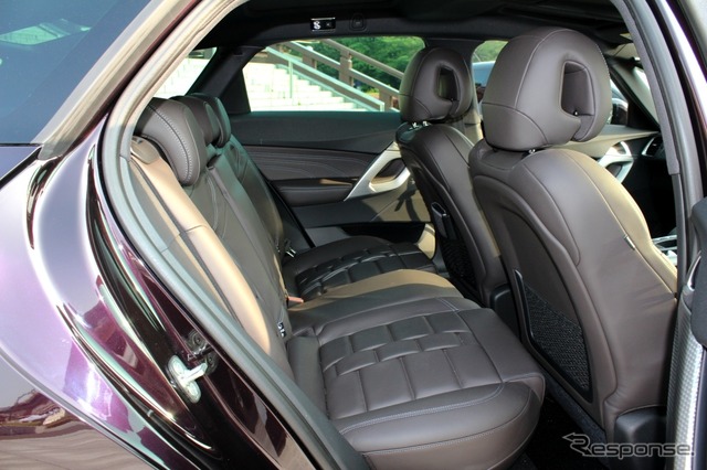 シトロエン・DS5Faubourg Addict(参考出品)