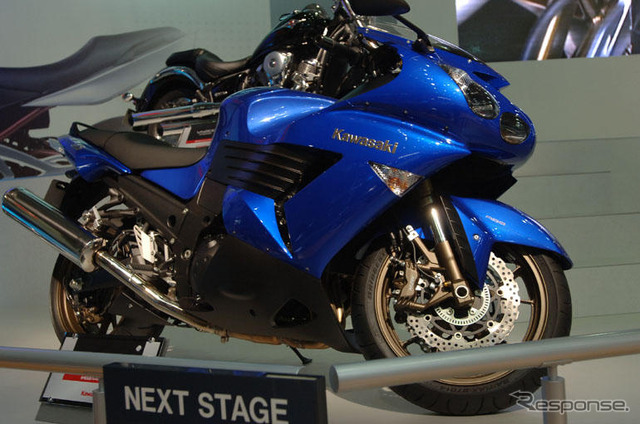 【東京モーターショー05】 太いトルクに期待のツアラー、カワサキ ZZR1400