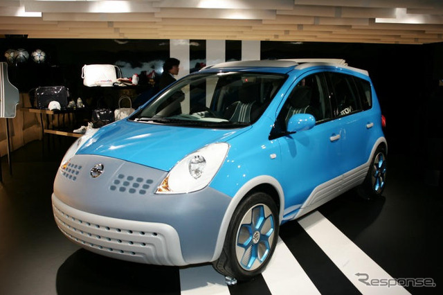 【東京モーターショー05】写真蔵…日産 ノート × アディダス
