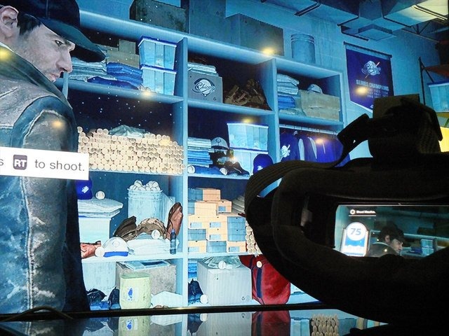 【E3 2014】VR機の新たな対抗馬!?スマートフォンを利用した4way HMD「Cmoar Personal Viewer」