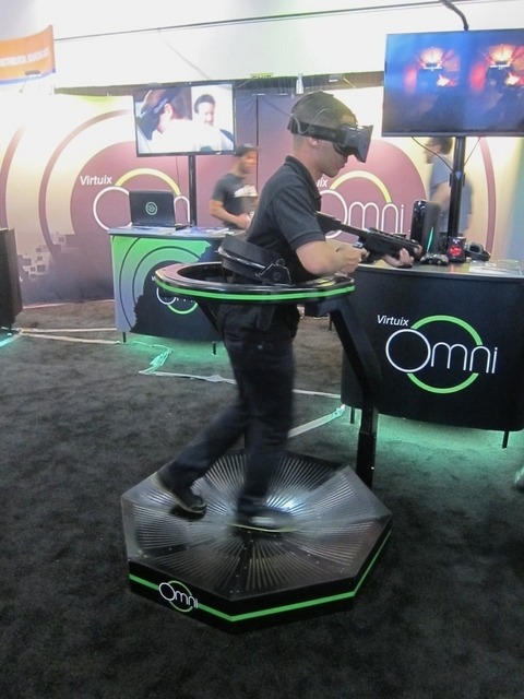 【E3 2014】究極の体験を提供するルームランナーVR「Omni」を試してみた
