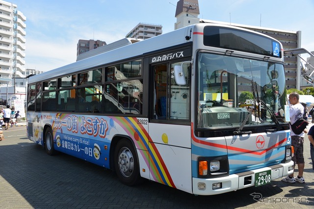 6月14日から始まった「よこすかYYのりものフェスタ2014」。海上自衛隊横須賀地方総監部は護衛艦や哨戒ヘリを公開した。