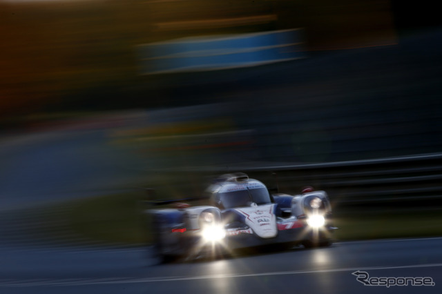 快調にトップを走っていたトヨタ TS040ハイブリッド 7号車だったが…