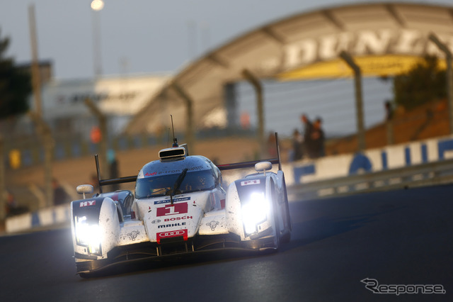 2位に浮上したアウディ R18 e-tronクワトロ1号車