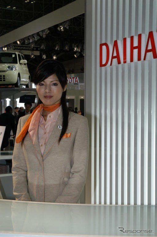 【東京モーターショー05】コンパニオン写真蔵…その25