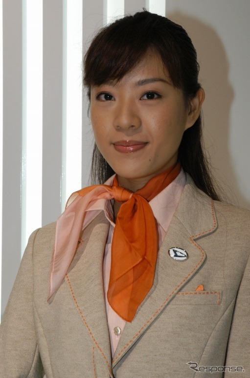 【東京モーターショー05】コンパニオン写真蔵…その25