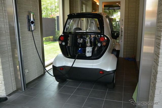 ホンダ、東芝、積水ハウス3社合同スマートハウス実証実験棟