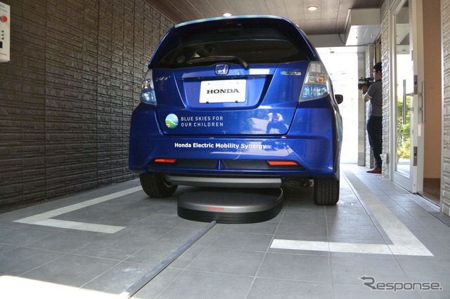 ホンダ 自動駐車、非接触充電 実証実験