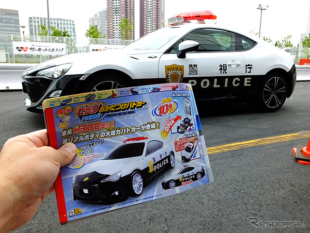 トミカの商品デザインから実車へ移植