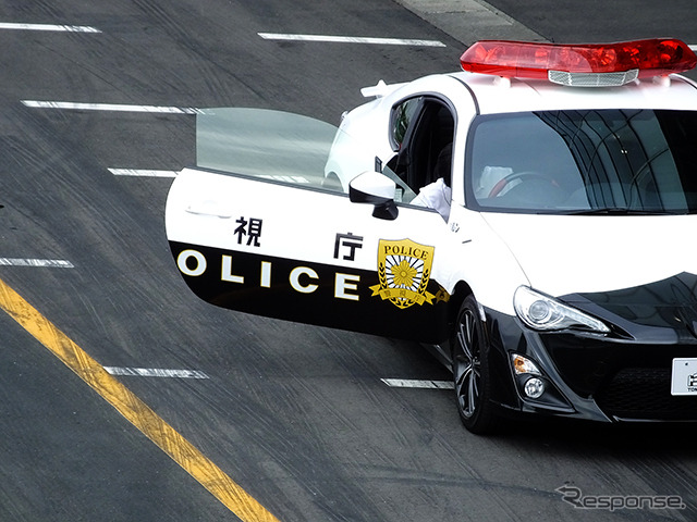 逃げられない予感……