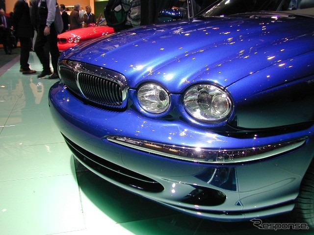 【ジュネーブ・ショー2001速報】大人気の予感!? ジャガーXタイプ登場