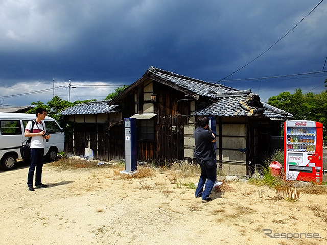 香川県小豆郡土庄町豊島に設置されている充電器(2014年6月)
