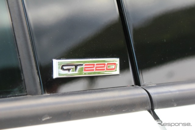 ルノー・メガーヌツーリングGT220