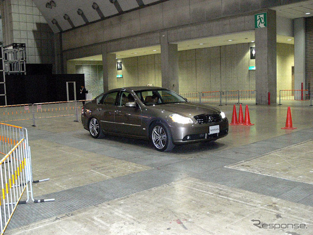 【WPC EXPO05】好評 カーウイングス、試乗が2時間待ち