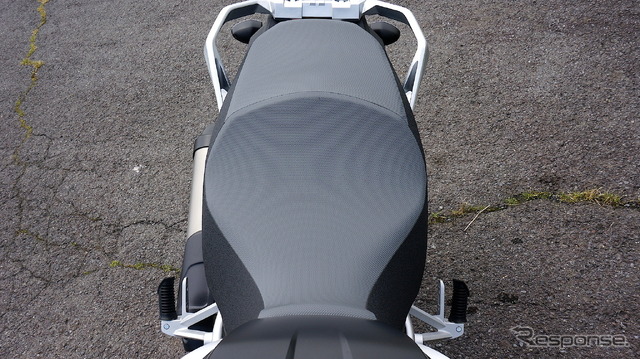 スズキ Vストローム1000 ABS