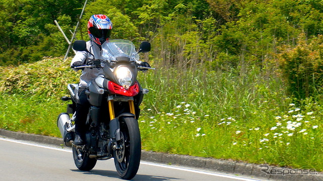スズキ・Vストローム1000 ABS