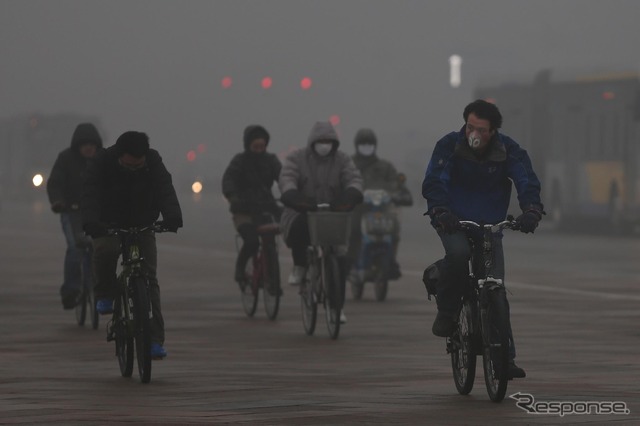 中国の渋滞と大気汚染(資料画像)