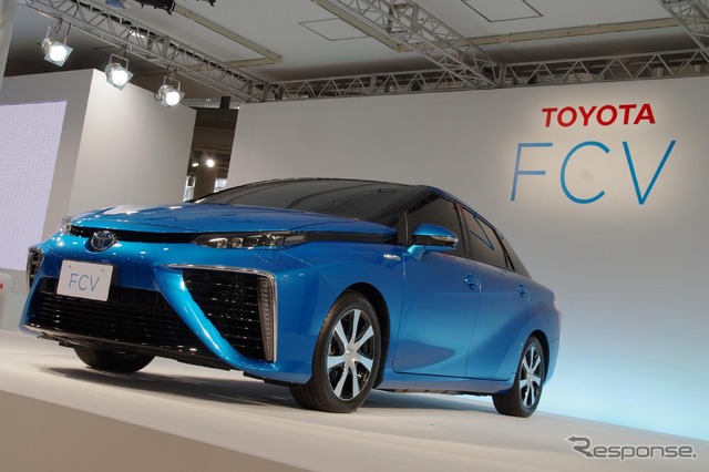 トヨタ FCVセダン 発表