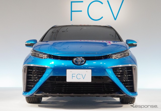 トヨタ FCVセダン 発表