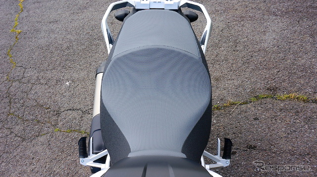 スズキ Vストローム1000 ABS