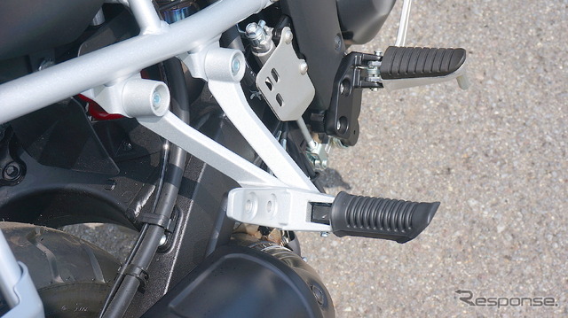 スズキ Vストローム1000 ABS