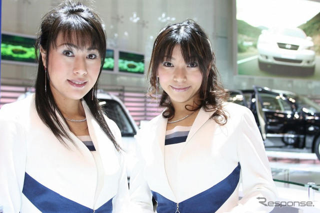 【東京モーターショー05】コンパニオン写真蔵…その40、ですよ