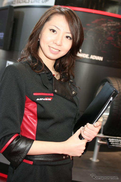 【東京モーターショー05】コンパニオン写真蔵…その40、ですよ