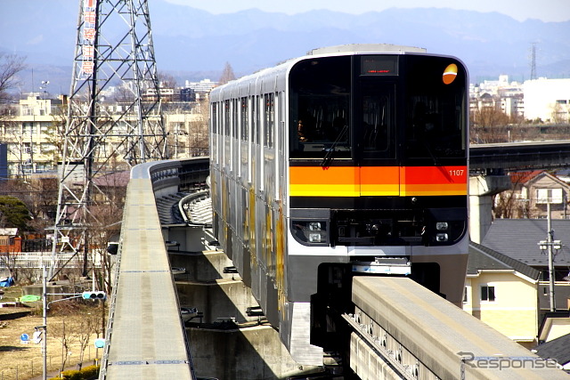 東京都が配布している「ヘルプマーク」は都営交通で展開してきたが、7月1日からゆりかもめと多摩モノレールでも実施する。写真は多摩モノレール。