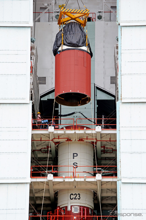 第3段、第4段の結合（Credit：ISRO）