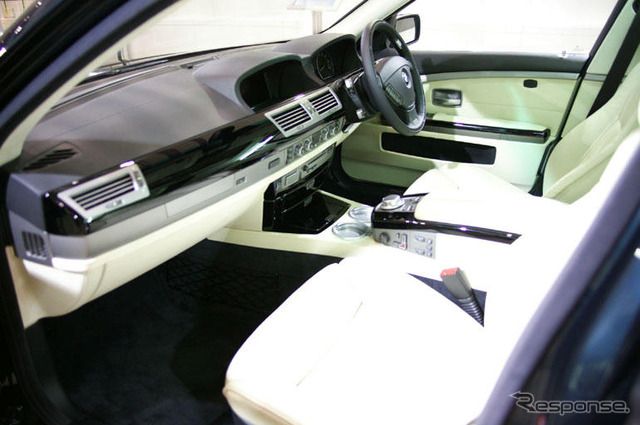 【東京モーターショー05】写真蔵…BMWインディビデュアル