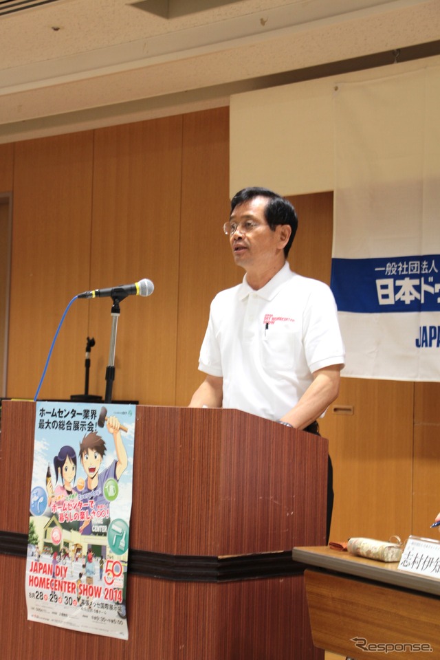 チーフ・ディレクターの青柳淳氏