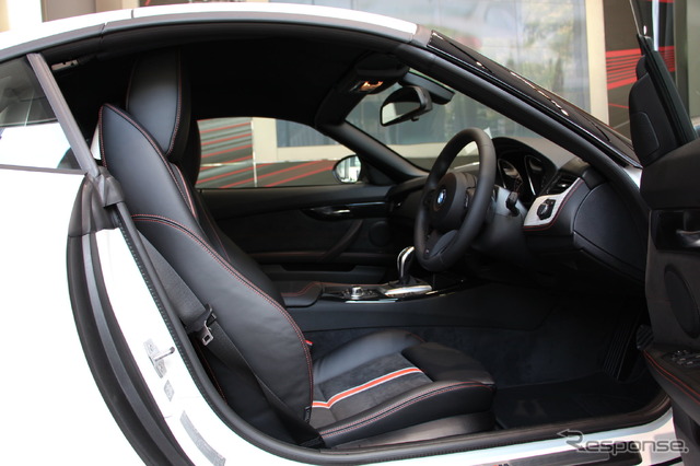 BMW・Z4 sDrive 20i GTスピリット