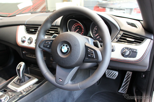 BMW・Z4 sDrive 20i GTスピリット
