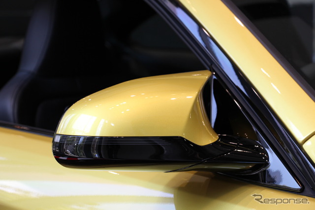 BMW・M4クーペ