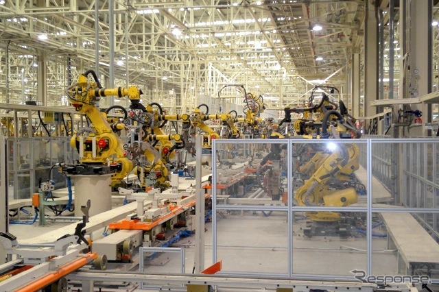 東風日産、花都新工場の車体ライン