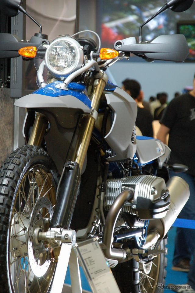 【東京モーターショー05】写真蔵…BMWのエンデューロレーサー『HP2』