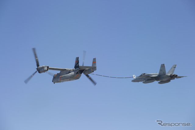 V-22オスプレイの空中給油テスト