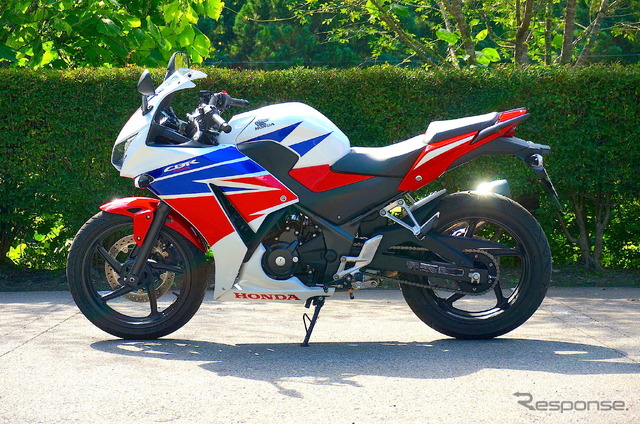 ホンダ CBR250R