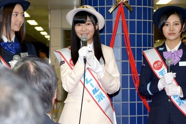 HKT48(7月18日、東京モノレール新型車出発式)