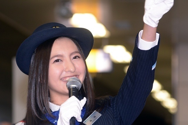 HKT48(7月18日、東京モノレール新型車出発式)
