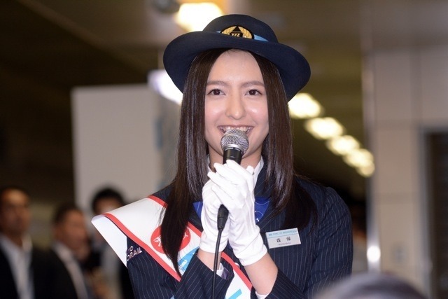 HKT48(7月18日、東京モノレール新型車出発式)