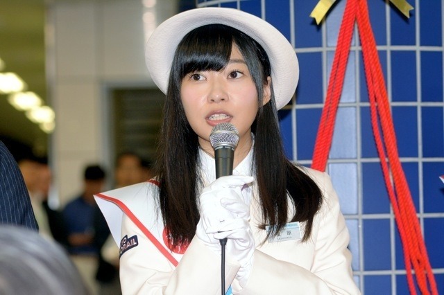 HKT48(7月18日、東京モノレール新型車出発式)