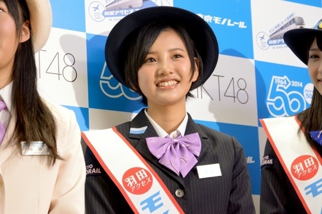 HKT48(7月18日、東京モノレール新型車出発式)