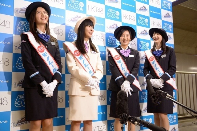 HKT48(7月18日、東京モノレール新型車出発式)